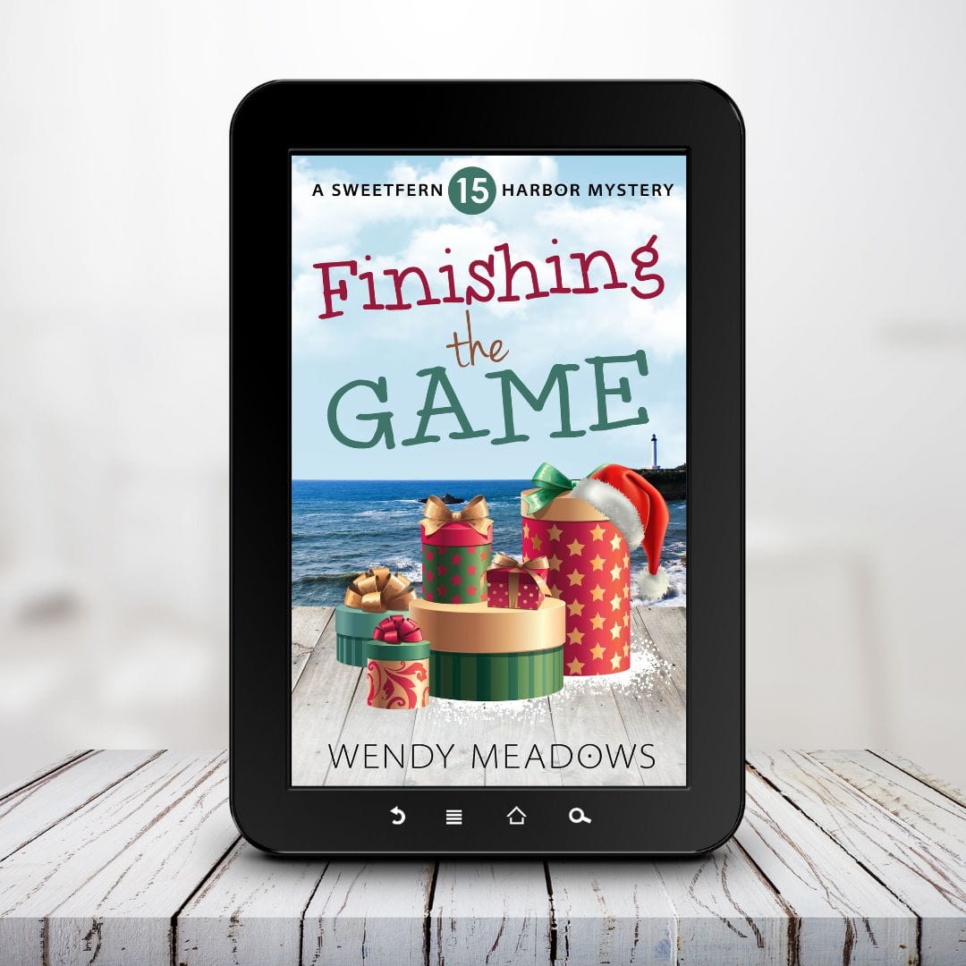 Finishing the Game (EBOOK) - Cozy Mystery - Wendy Meadows