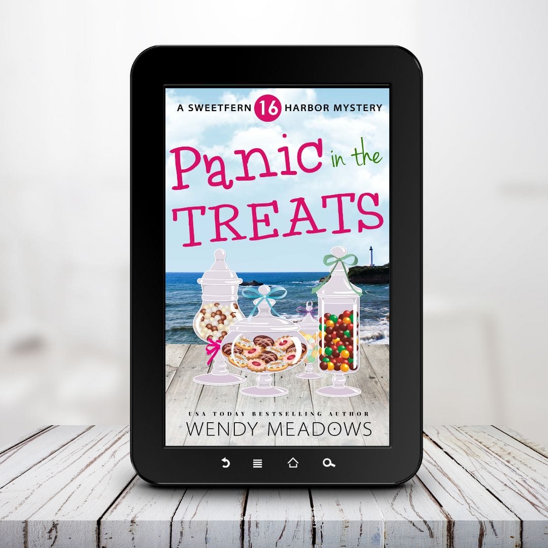 Panic in the Treats (EBOOK) - Cozy Mystery - Wendy Meadows